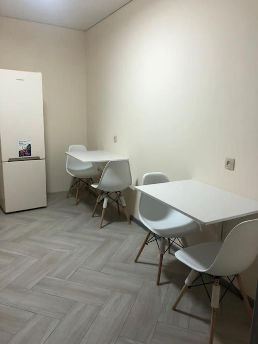 Apartment On Zarwanska Street คาเมียเนตส์-โปดิลสกี ภายนอก รูปภาพ